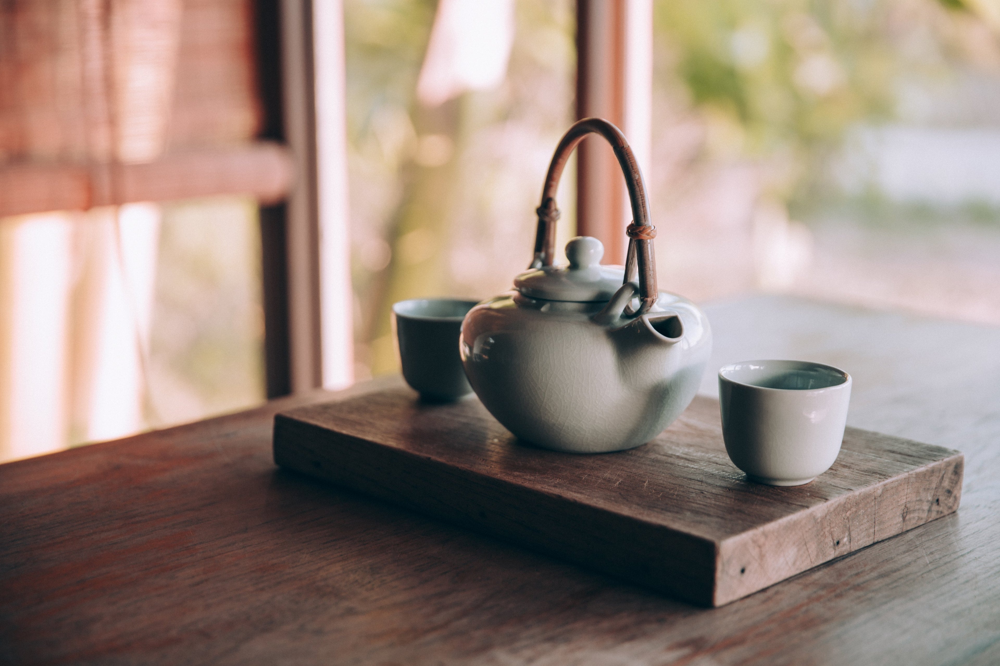 Tired of Bitter Tea? Why Hojicha is Your Perfect Low-Caffeine Green Tea Solution